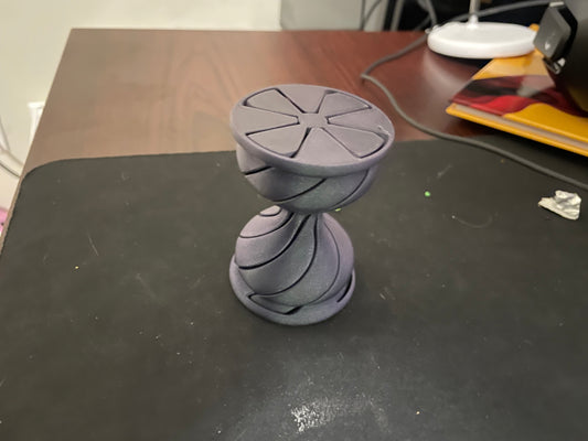 Hour glass spiral fidget